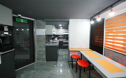 개별 Wi-Fi 및 초고속인터넷